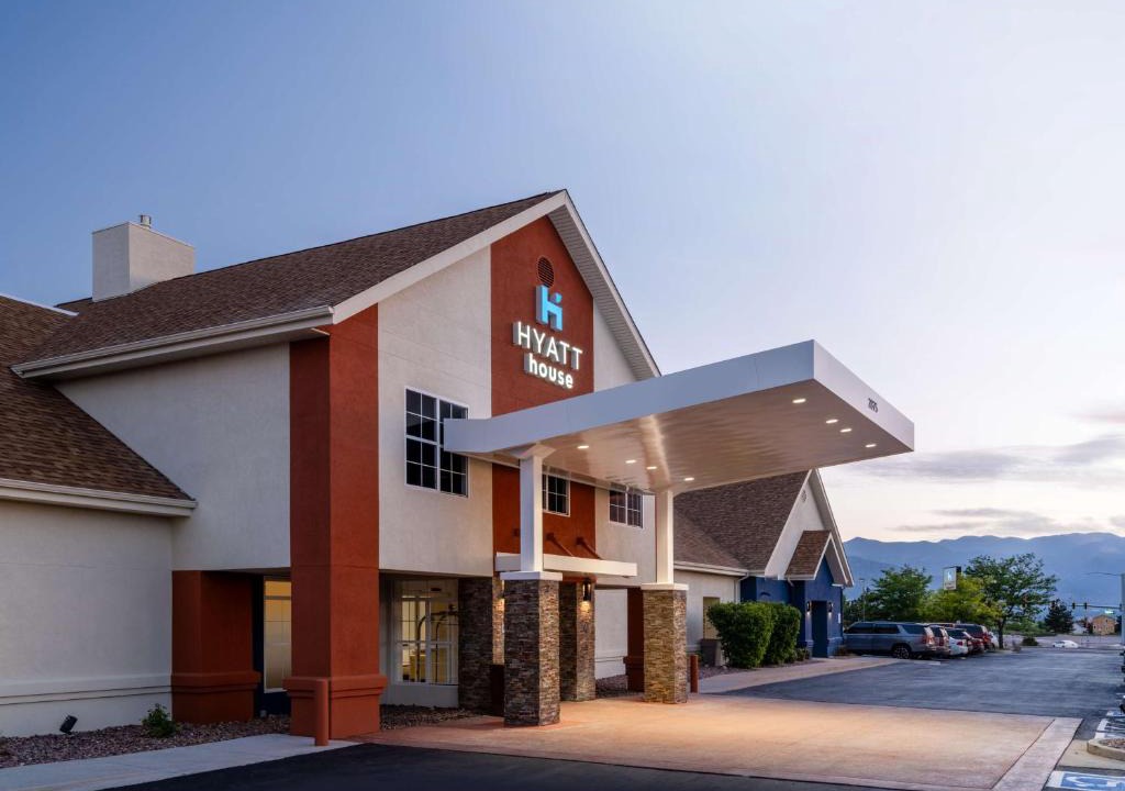Southeast Colorado Springs Hotel | Hyatt House Colorado Springs Airport