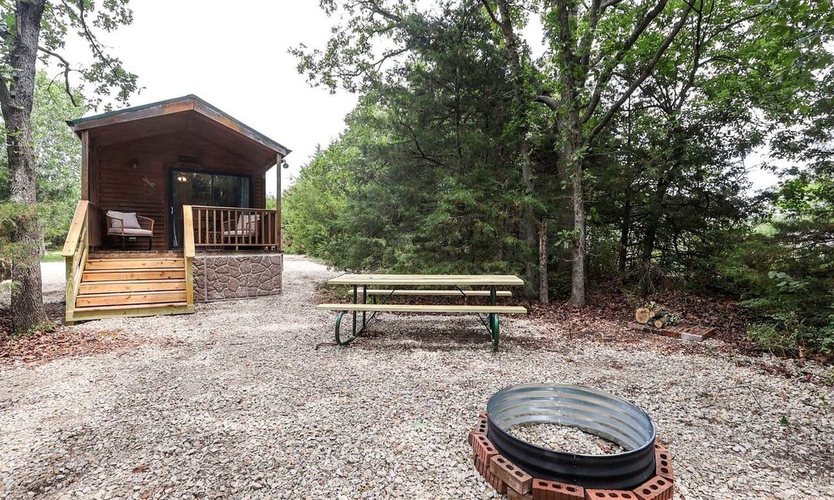 Neal Cabin | Idyllic Rental Cabin for Romantic Getaways and Outdoor Adventures by Toronto Lake, Kansas