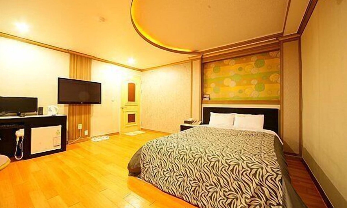 Hak-dong Hotel | Island Motel