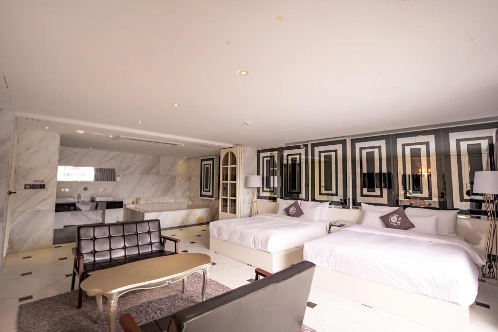 Yeon-dong Hotel | Jeju Cullinan Hotel