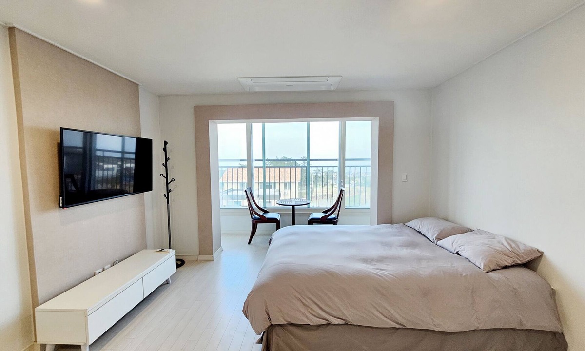 Aewol Hotel | Jeju Hill Hotel