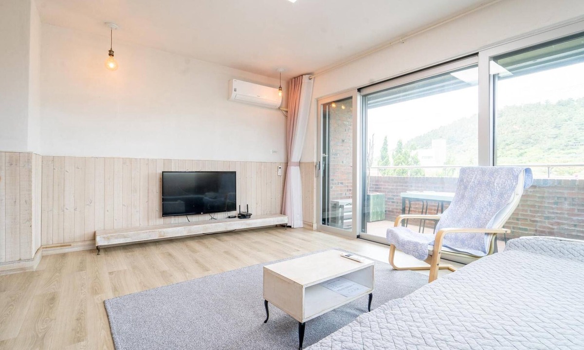 Hamdeok House | Jeju Murray Pension