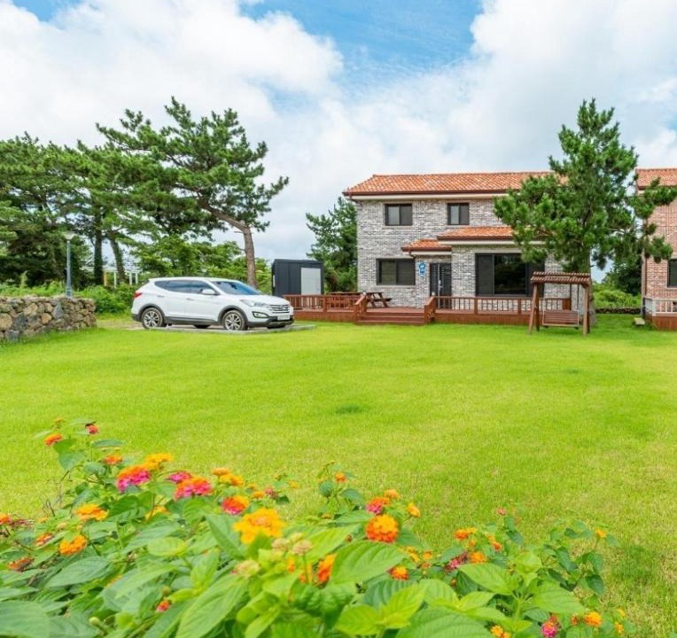 Hallim House | Jeju Sunshine Pension