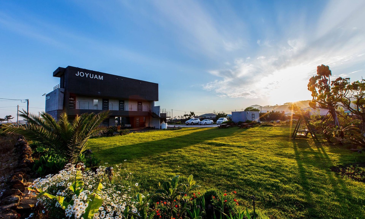 Jungmun House | Joyuam Pension