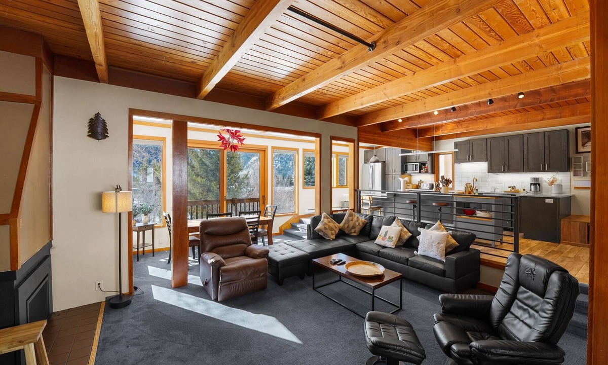 Keystone House | Keystone Townhome Close to Shuttle for Lifts & Short Walk to Lakeside Village