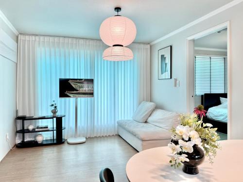 Yeonnam-dong Villa | Kotijae House 마포 연남 홍대 3R4B 짐보관
