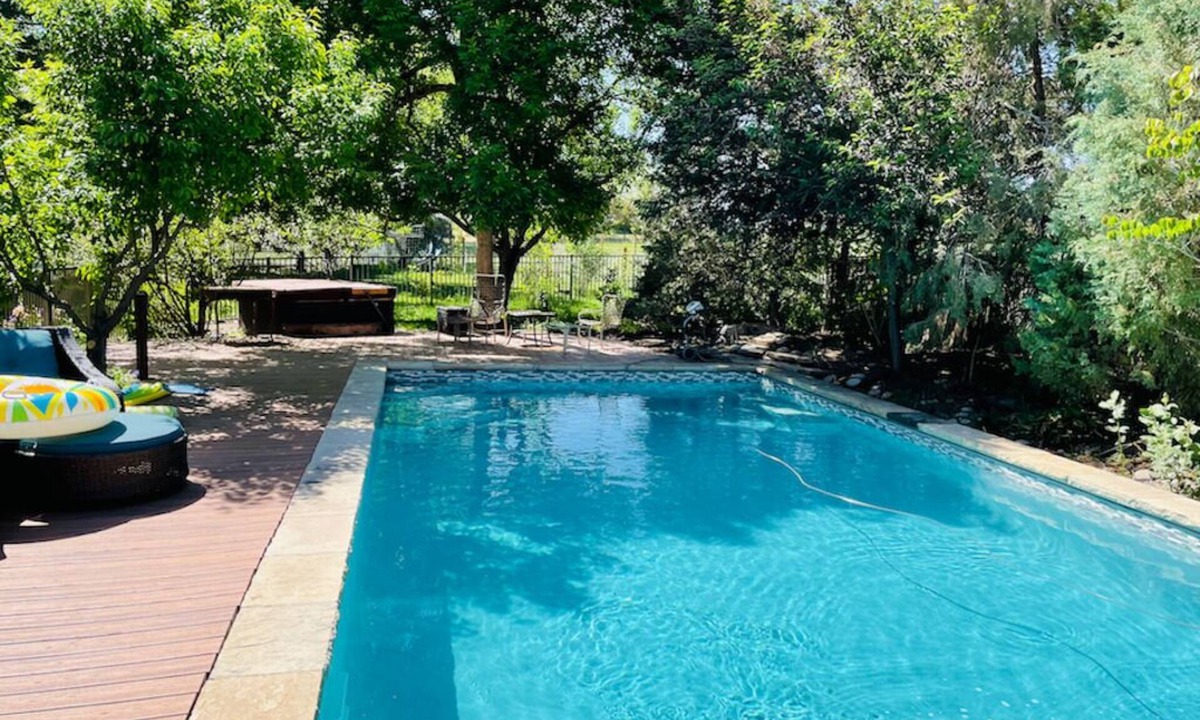 Longmont House | La Casita Colorado - Sleeps 4 People