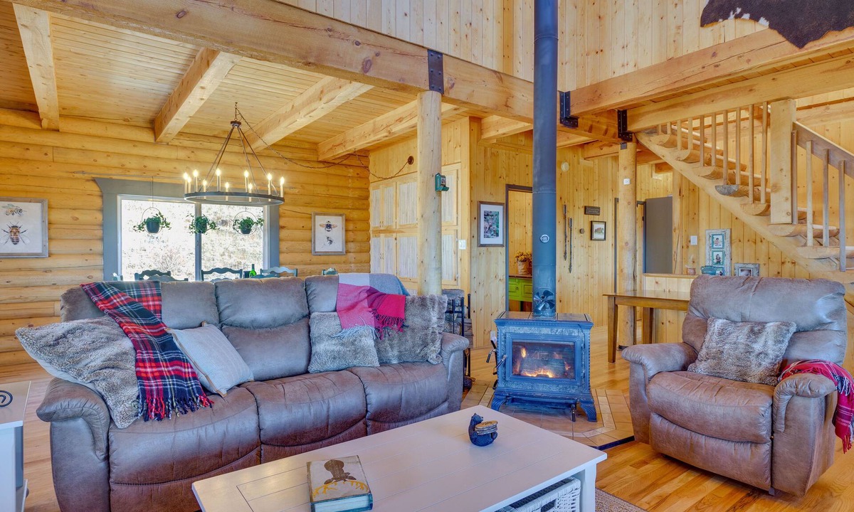 Lake George Cabin | Lake George Cabin w/Deck & Mountain Views!