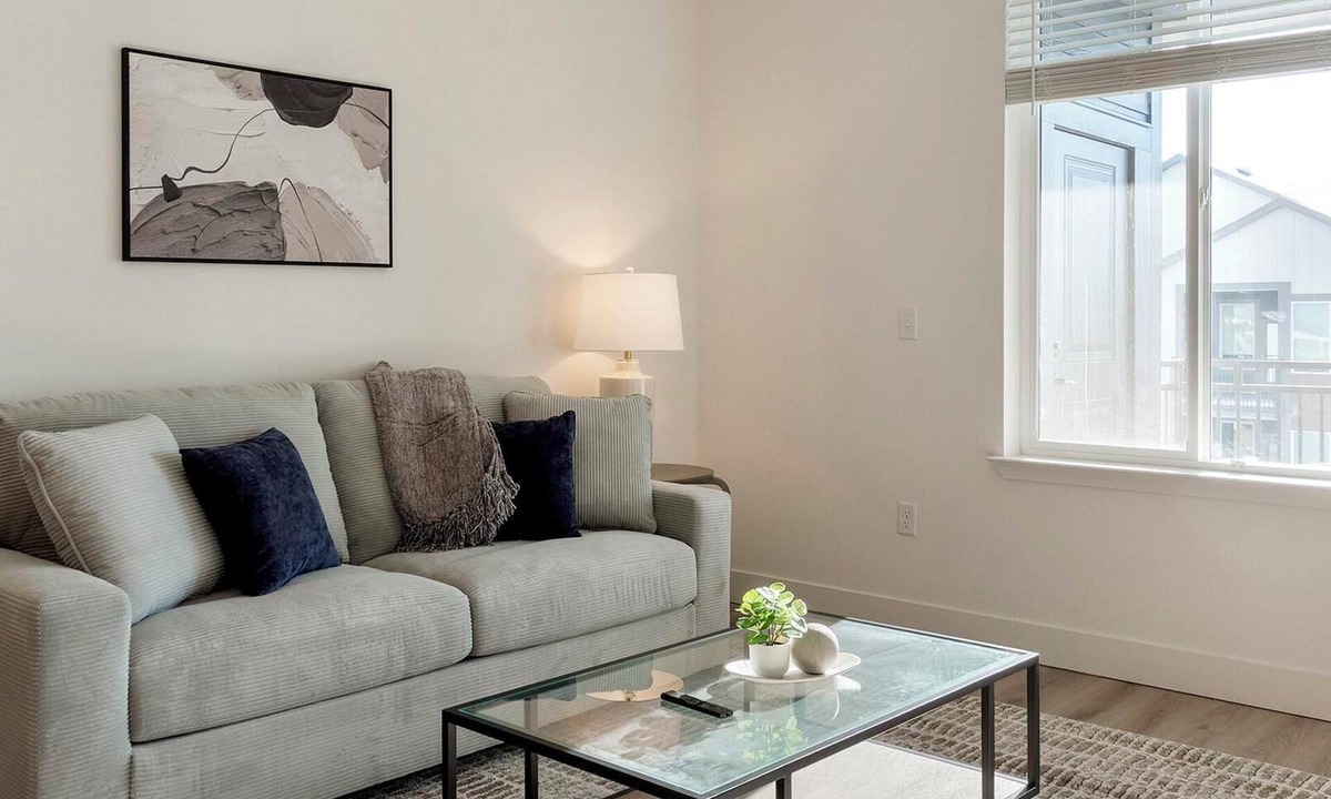 Firestone Apartment | Landing | Amazing 2BD, Gym, Clubhouse