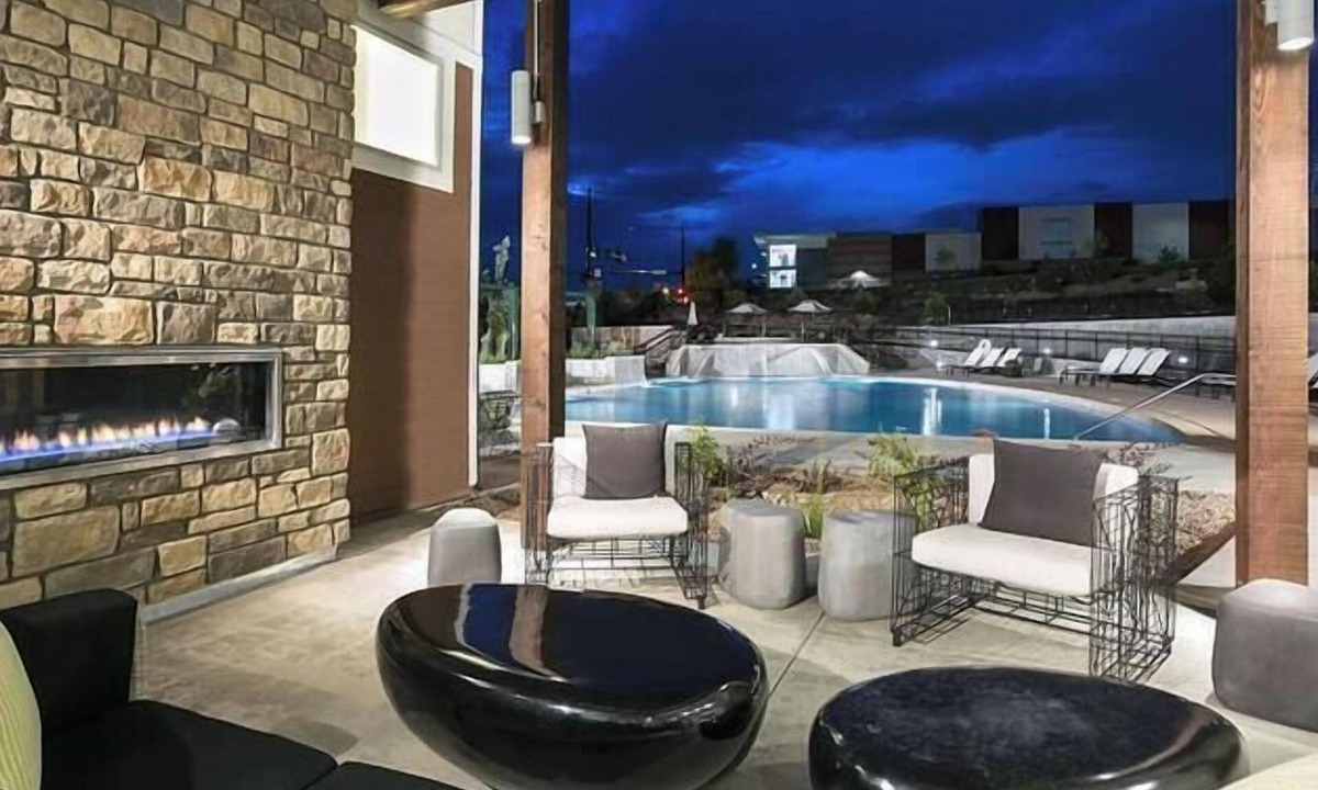 Highlands Ranch Apartment | Landing at HiLine - 1 Bedroom in Downtown Littleton