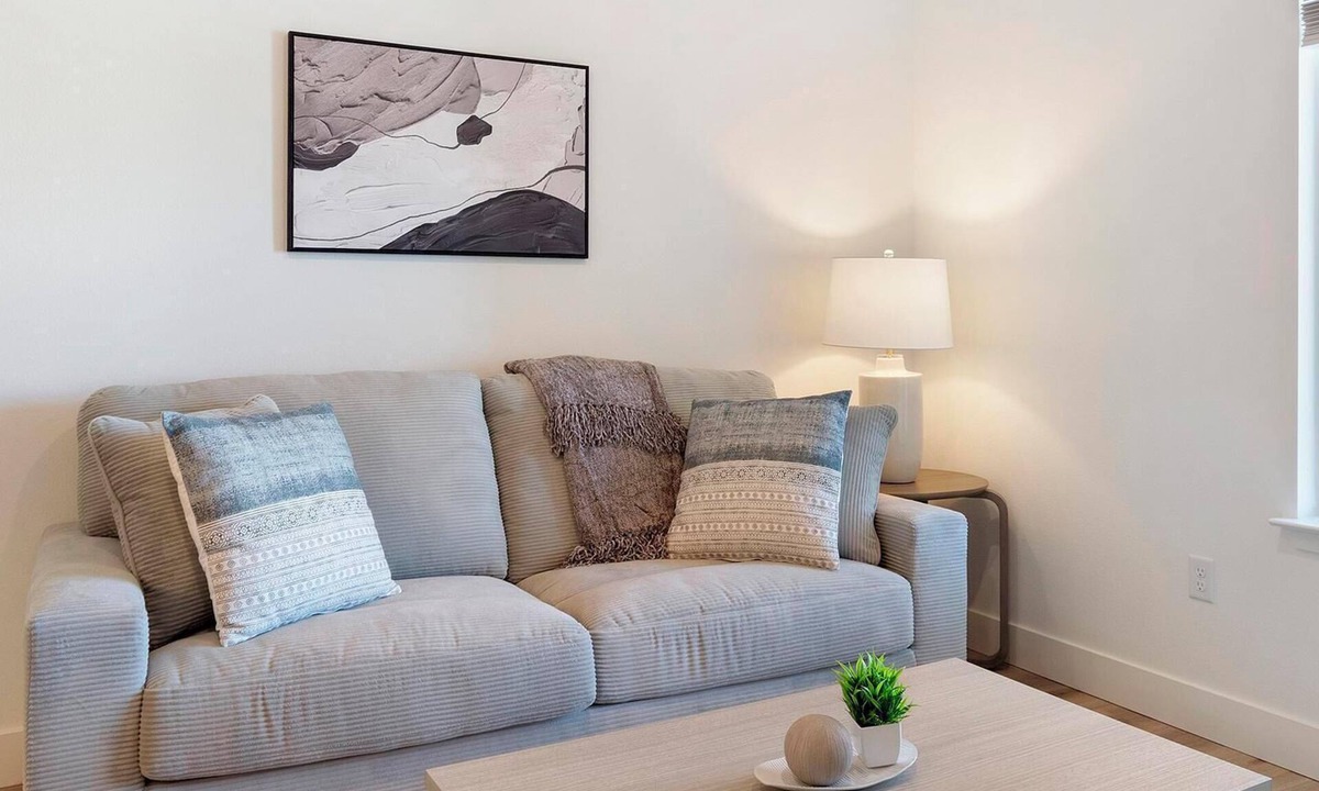 Firestone Apartment | Landing | Incredible 1BD, Gym, Clubhouse
