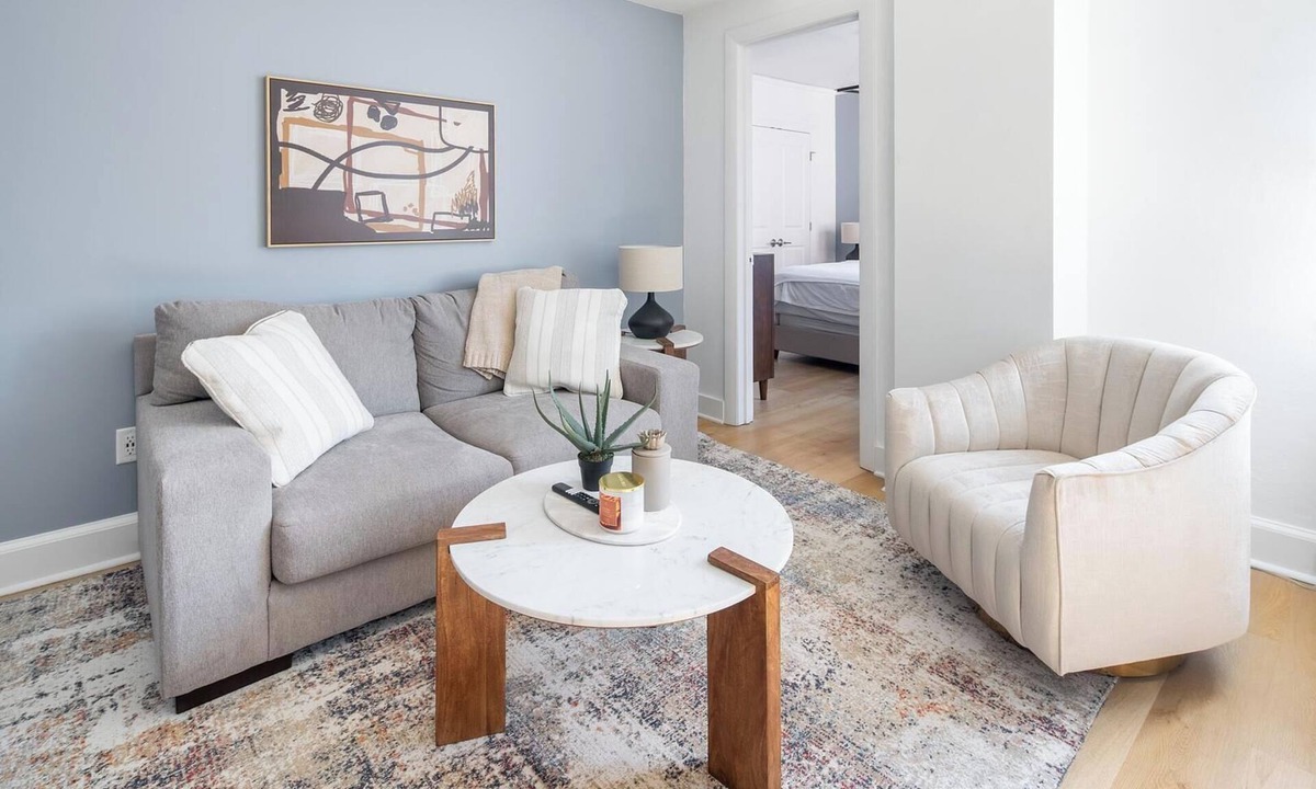 Financial District Apartment | Landing | Incredible 1BD, Yoga Studio, Gym