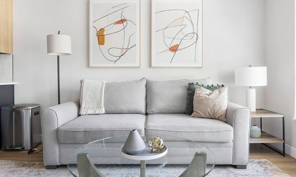 Englewood Apartment | Landing | Stylish Studio, Gym, Rooftop Lounge