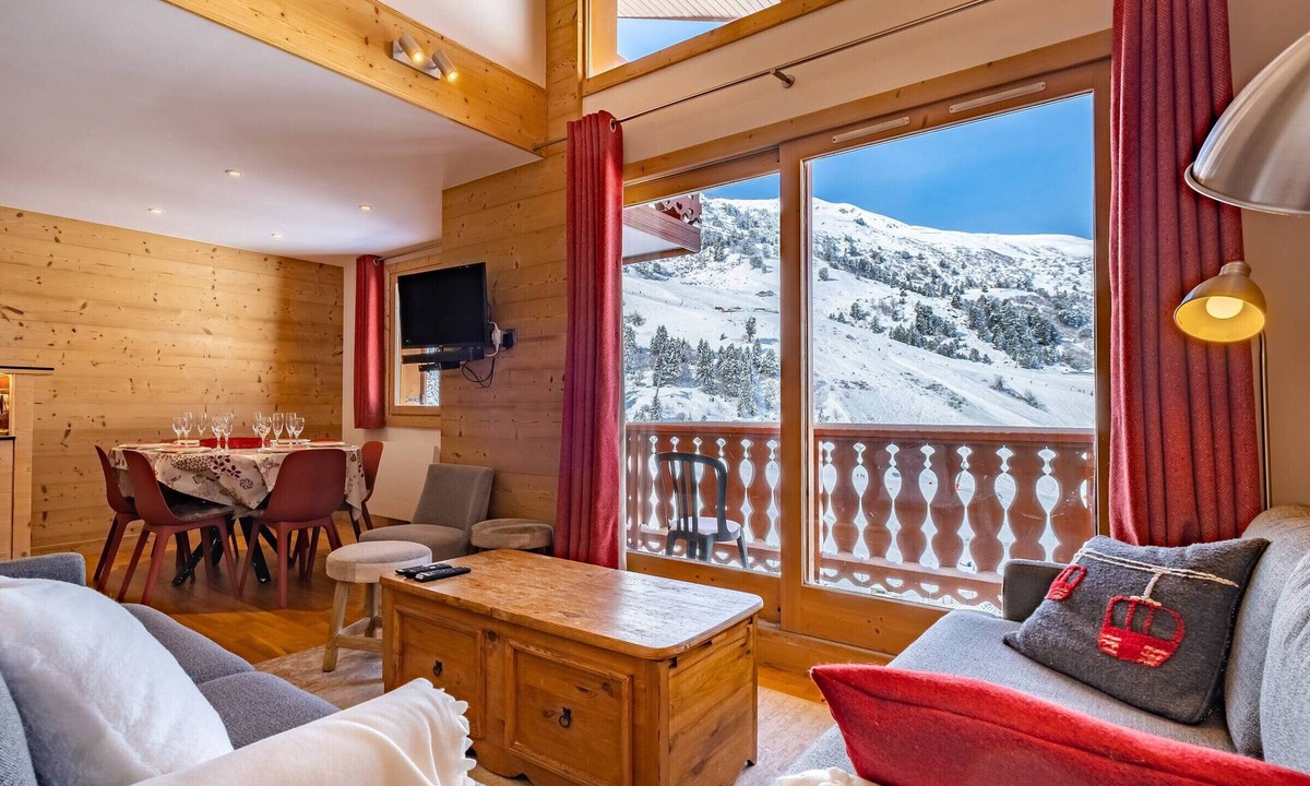 Meribel-Mottaret Apartment | Large 3-bedroom apartment, mezzanine, balcony, near slopes, covered parking, Label Méribel