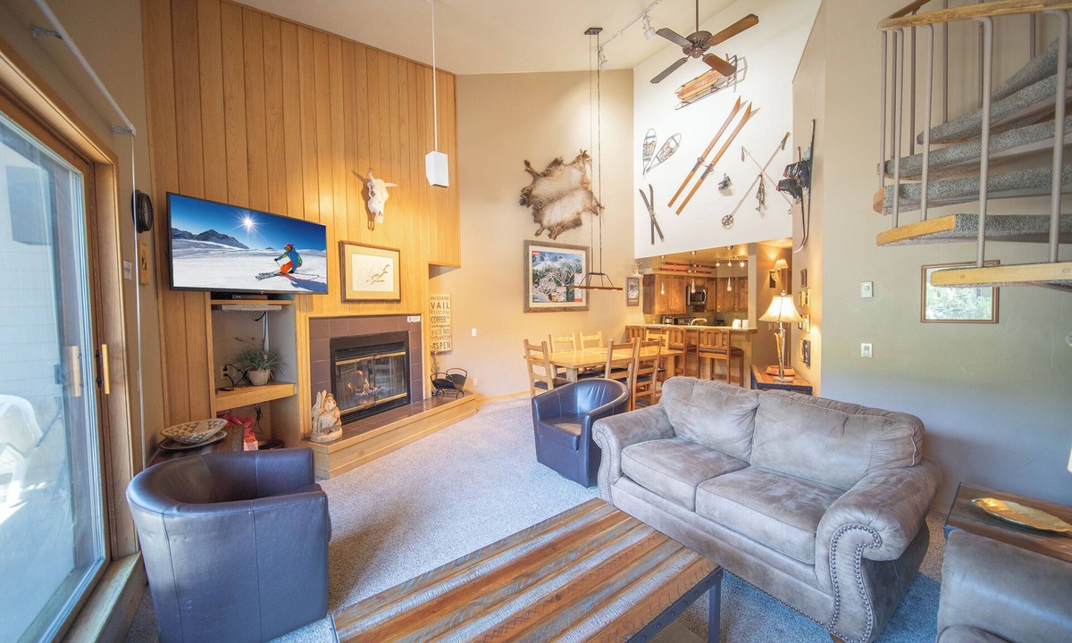 Mountain House Condo | Last Minute Holiday Rates! Great for Families, Ski Mt Views!