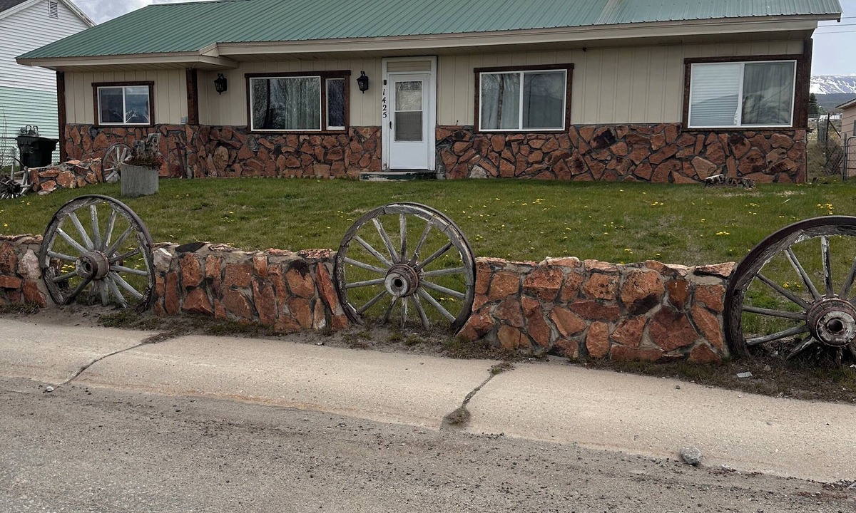 Leadville North House | Legendary Leadville Retreat