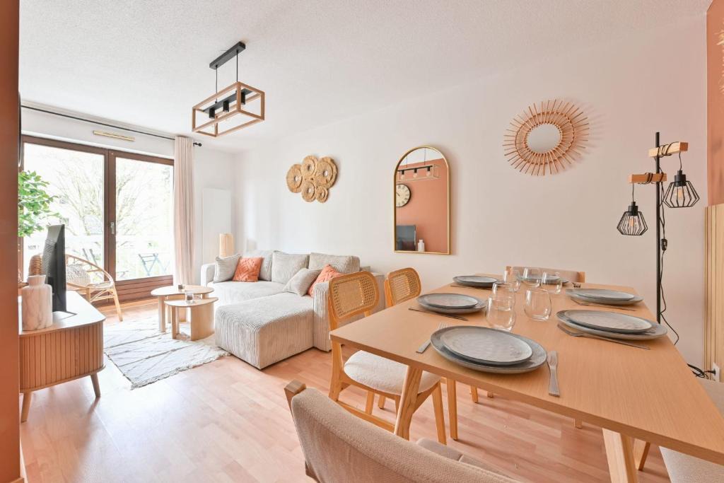 Koenigshoffen Est Apartment | Les Romains Strasbourg brand-new T4 & terrace