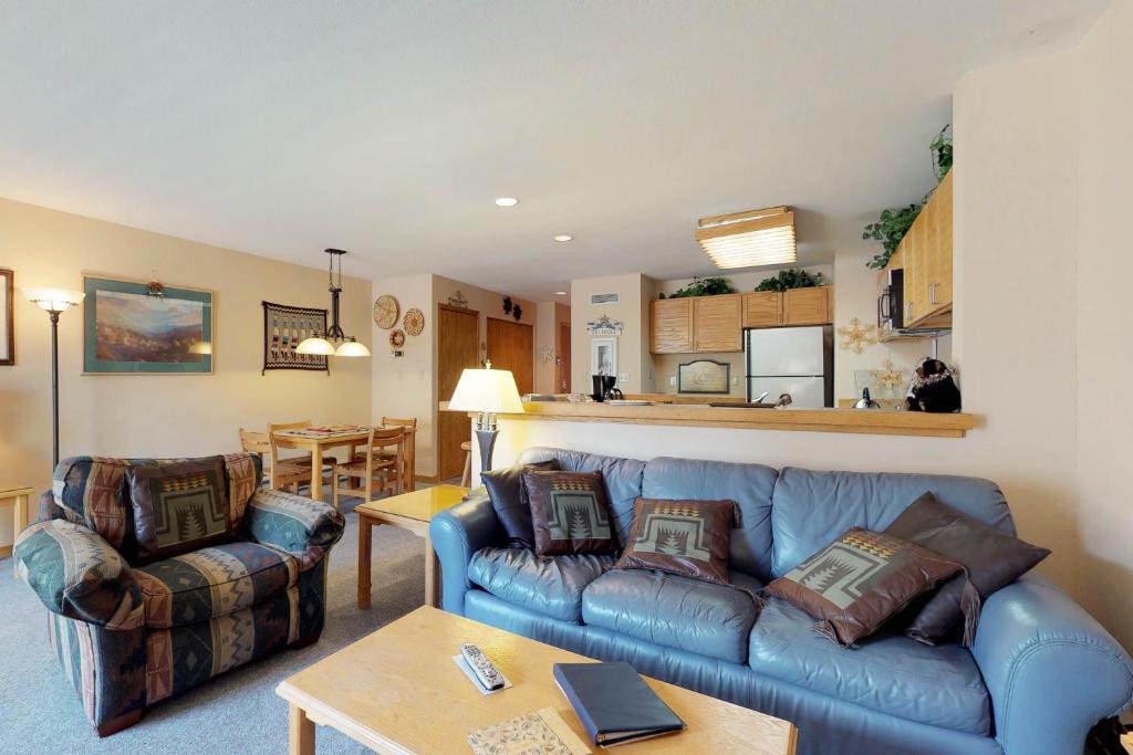 Mountain House Hotel | Liftside Condominiums 20