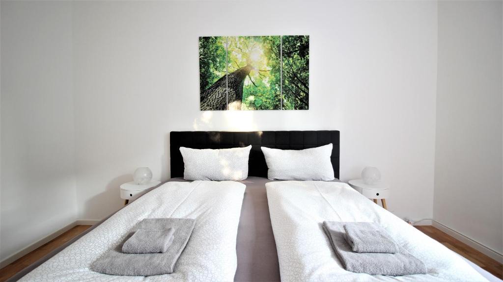 Frauenland Apartment | Light-flooded city apartment with balcony and garden