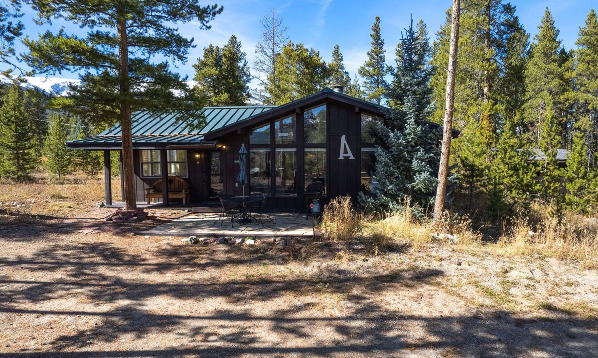Breckenridge House | Lil’ Heaven on Peak 7 Home: Charming, Dog-Friendly