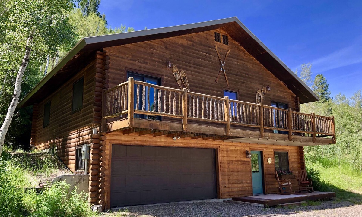 Meeker Cabin | Live Your Outdoor Dreams Without "Roughing It"