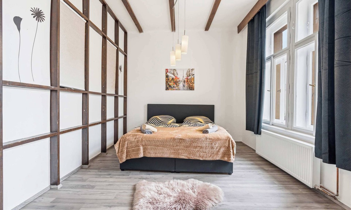 Prague 7 Apartment | London & Paris Residence Apartworld