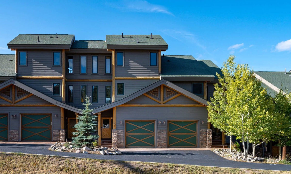 Fraser Condo | ♡ LOVE THIS PLACE! Spruce Ridge 708C | Valley Views | Private Hot Tub | Large & Spacious