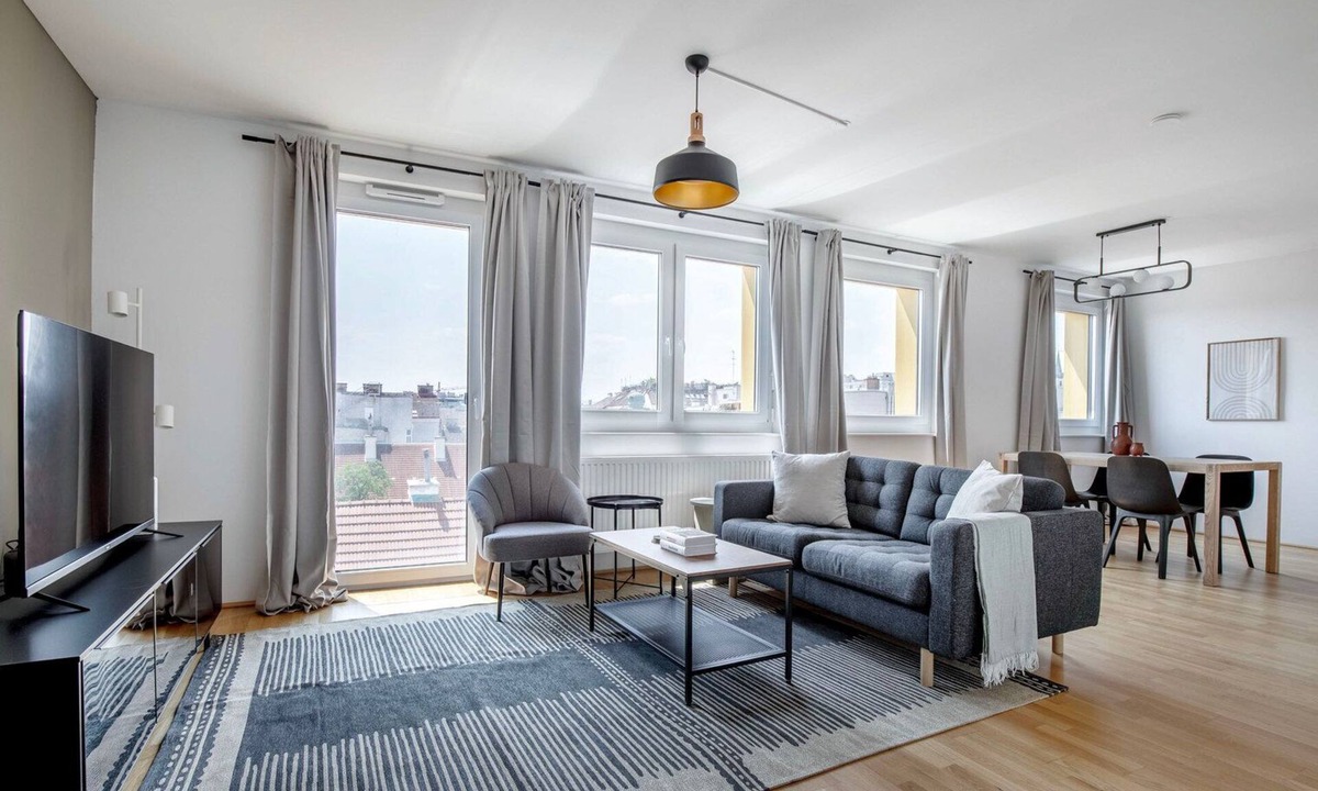 Mariahilf Apartment | Lovely Mariahilf 2BR w/Elevator, nr Shops & Cafes, by Blueground