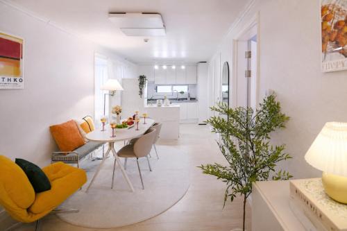 Jongno Apartment | Lumi haus 혜화역 5분 3룸 독채 명동 동대문 10분