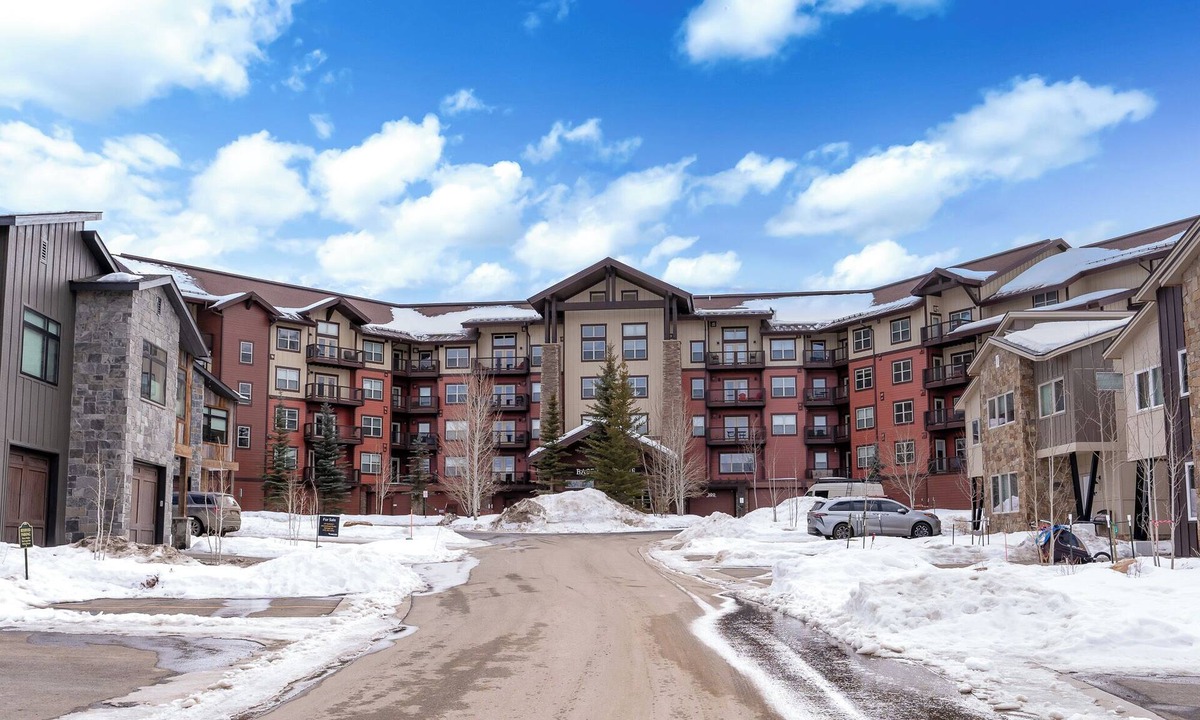 Silvercreek Condo | Luxury 1-bedroom ski in/ski out condo in lovely Granby Ranch