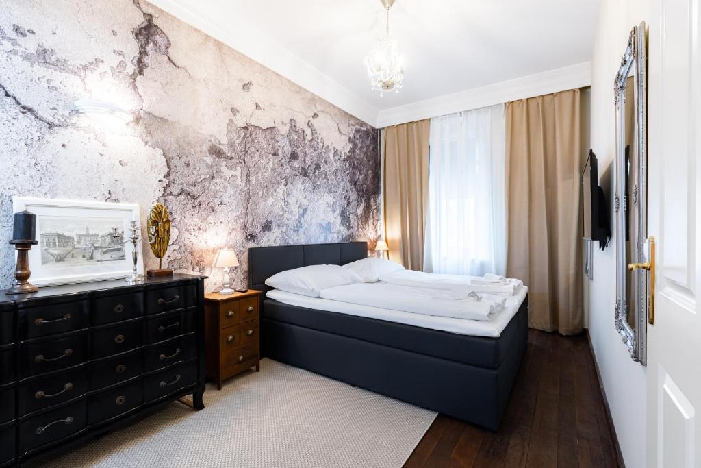 Funfhaus Apartment | Luxury 2 bedroom apartment with king-size beds