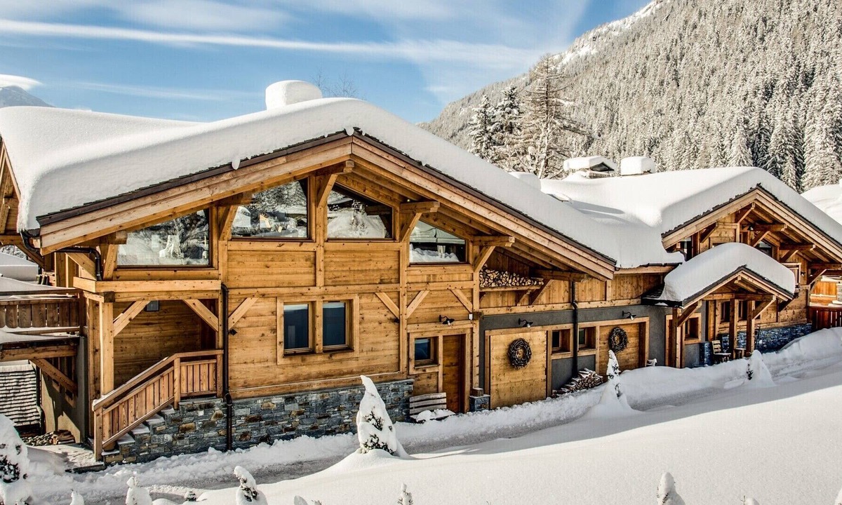 Argentiere Ski Chalet | Luxury 5* Chalet in Chamonix : Swimming Pool, Sauna, Spa, Jacuzzi, Cinema, View