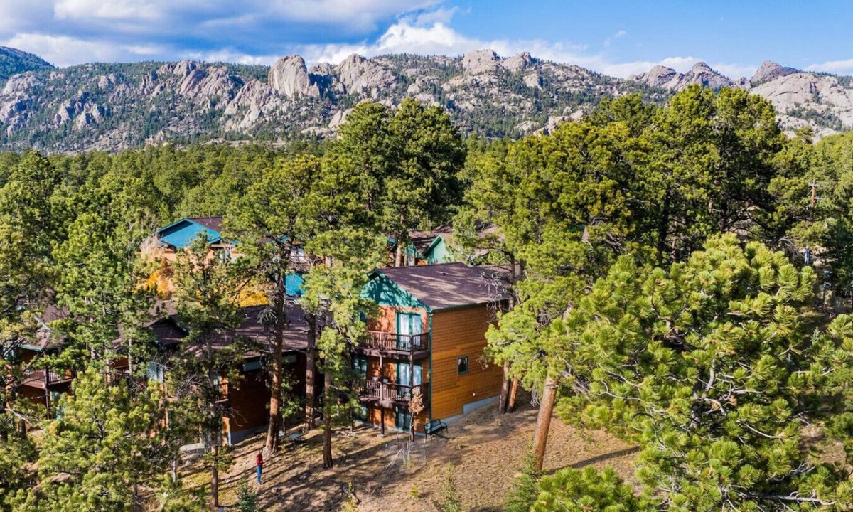Stanley Hills Villa | Luxury Black Canyon Home Near the Stanley Hotel