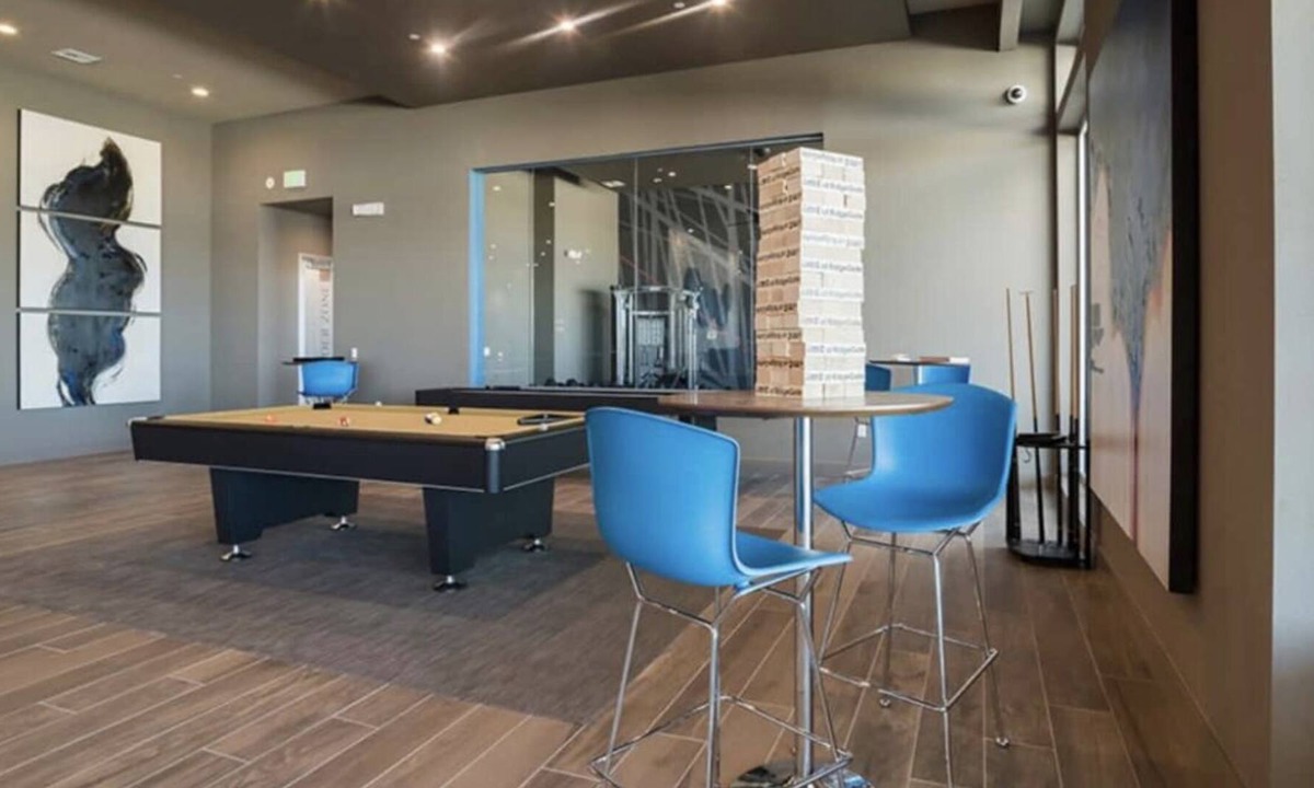 Lone Tree Apartment | Luxury Entire 2 BdRm 2 Bath High Rise Condo