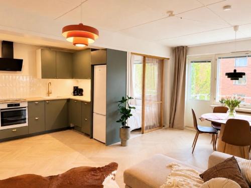 Oulu Apartment | Luxury in the center - Stunning 2 BR - Free Parking