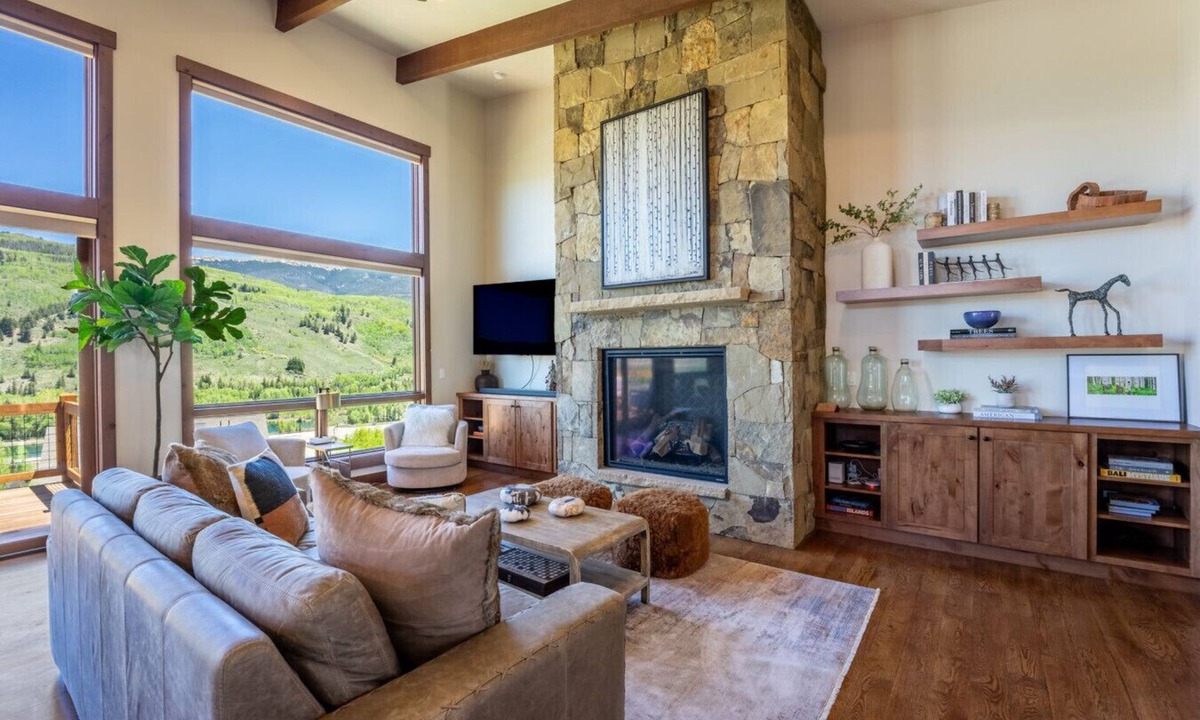Silverthorne House | Luxury Mountain Home| Resort Amenities | Summit Sky Ranch