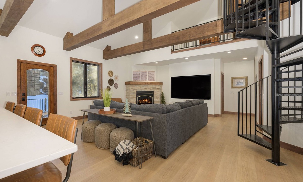 Fraser House | Luxury Mountain Retreat
