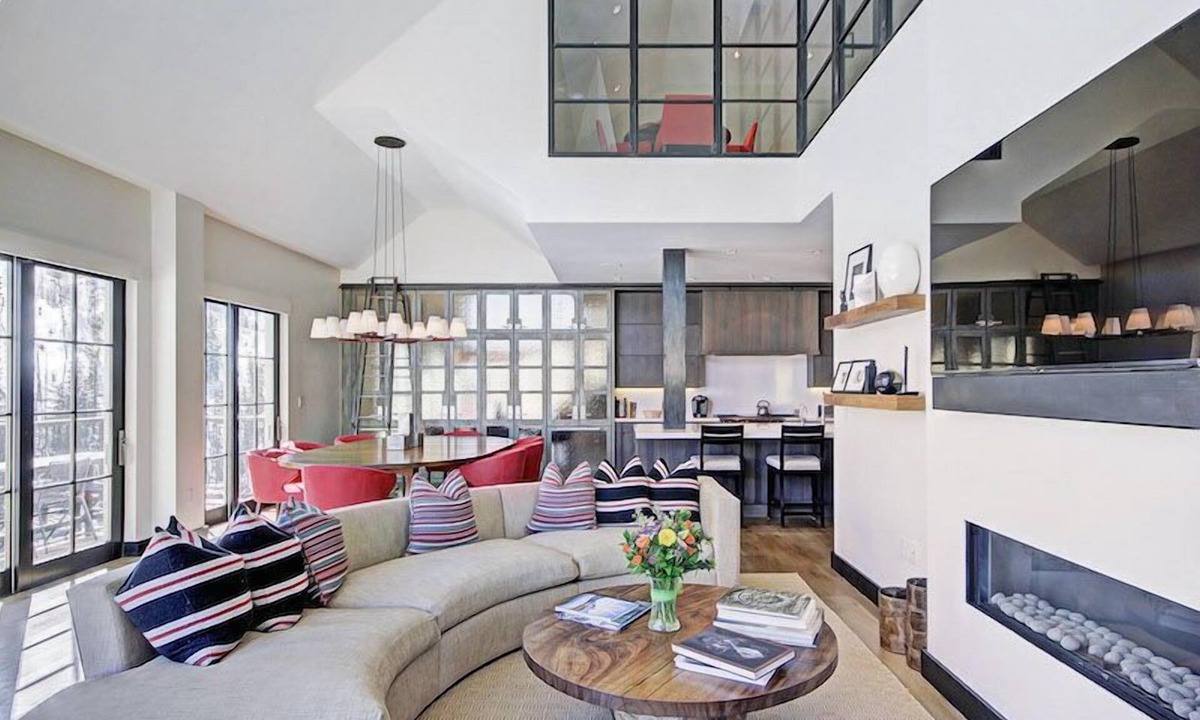 Vail Condo | Luxury Penthouse in Vail | Shared Hot Tub