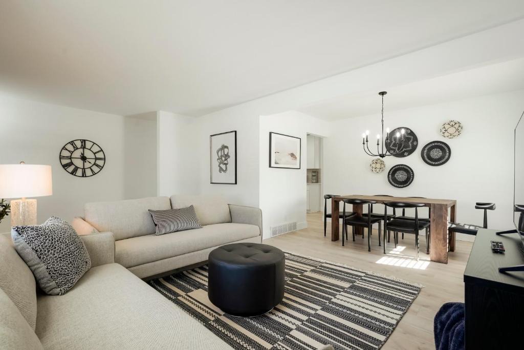 Allendale Area House | @ Marbella Lane - 5BR Stylish and Modern Home