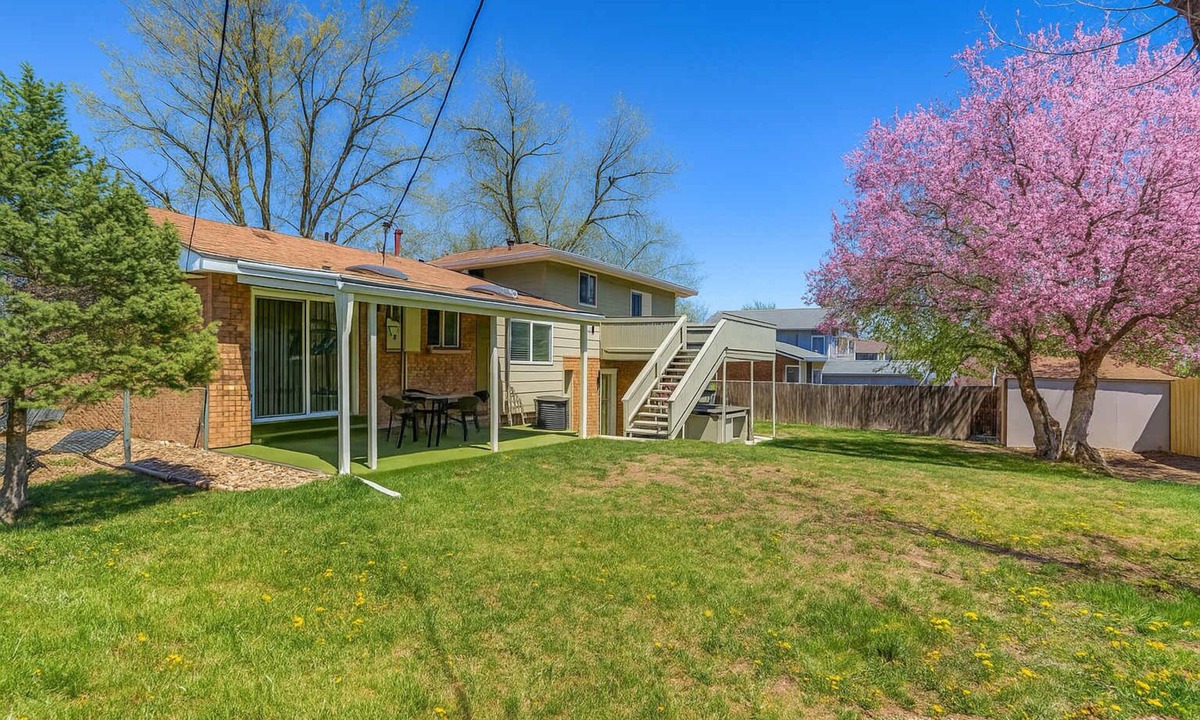 Northwest Arvada House | Marbella - Modern 4-BR Retreat Chef's Kitchen
