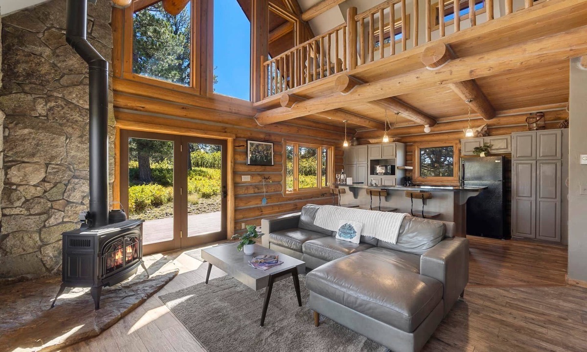 Placerville House | Mesa Vista: 3 bed/2bath Mountain Retreat