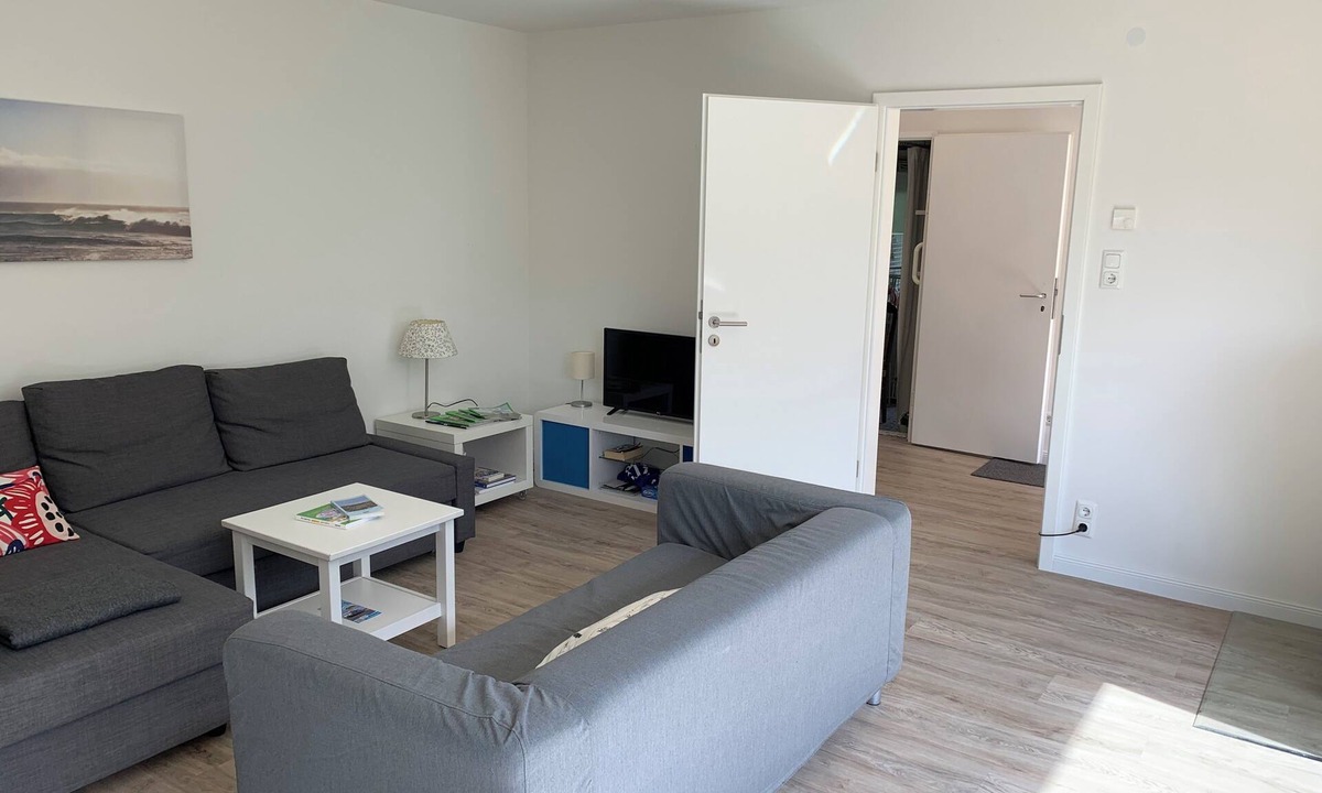 Quickborn House | Modern 125 sm house near Hamburg: Families & groups big garden, 100 Mbit Wi-Fi