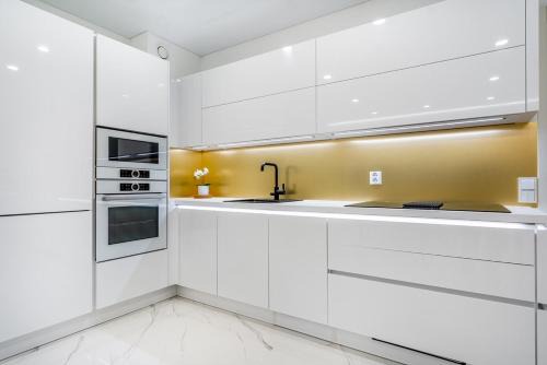 Vaasa Apartment | Modern apartment with jacuzzi and sauna