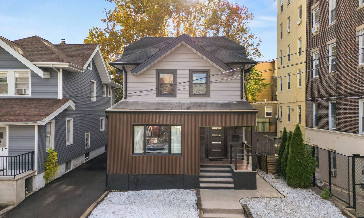 North Bergen House | Modern Full Holiday Home 5BR/3BR 10 Mins NYC Patio Yard & Parking