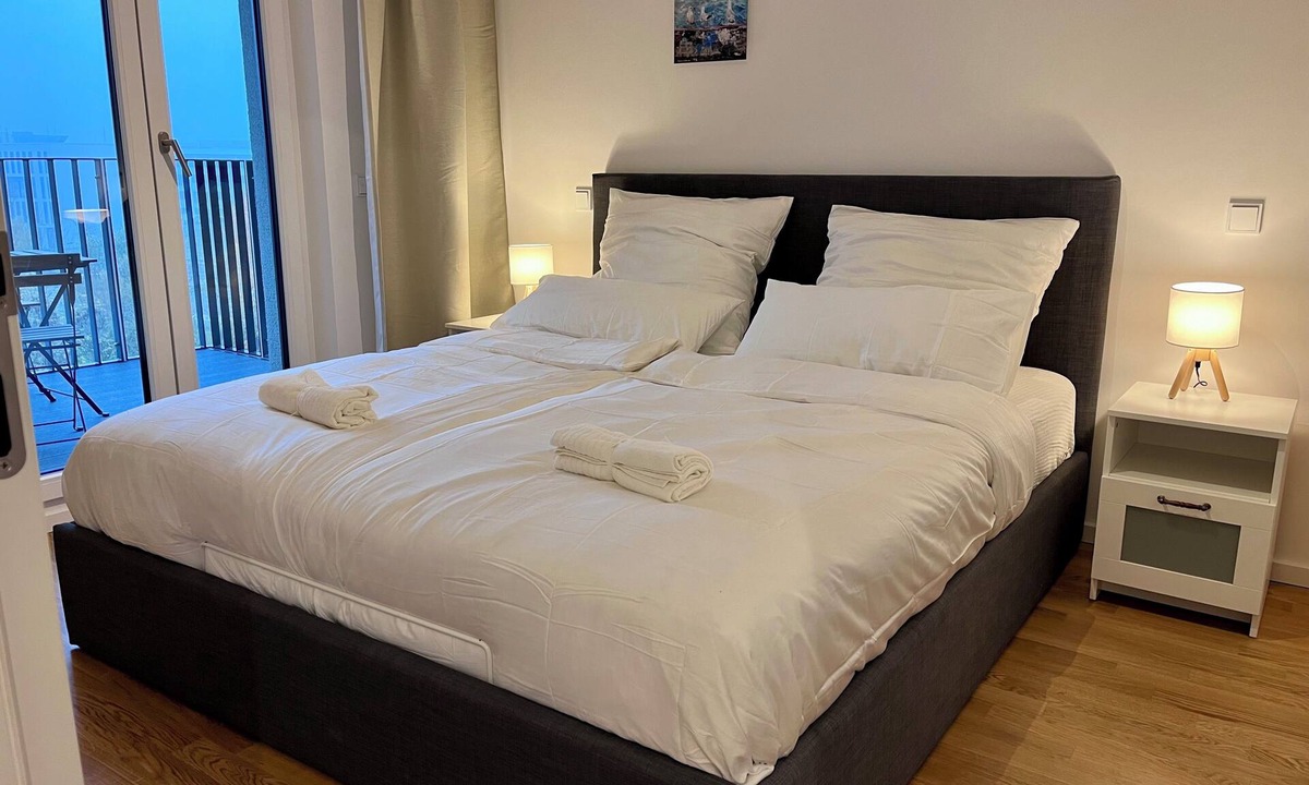 Schoenefeld Apartment | Modern Studio near Airport