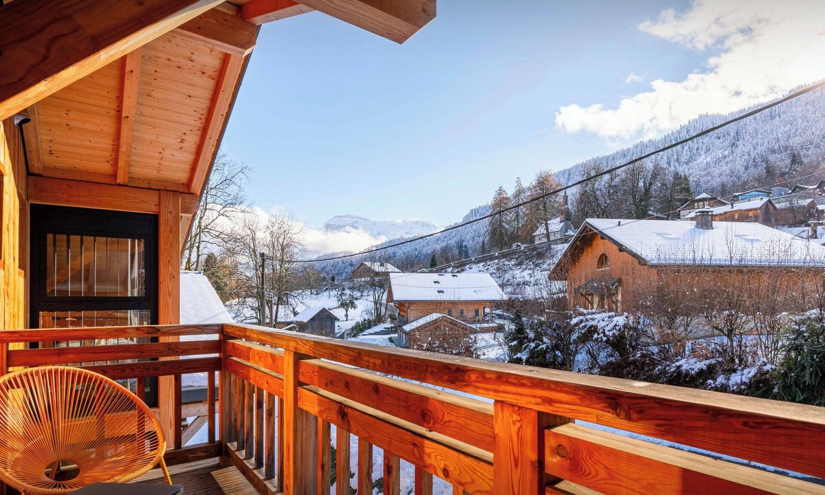 Samoens Apartment | MontCriou - ski-in, ski-out apartment for 10 near Samoëns - OVO Network