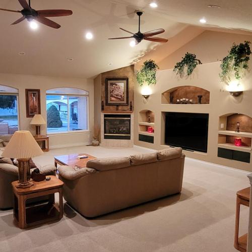 Grand Junction House | Monument Resort
