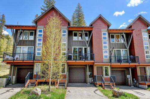 Rendezvous House | Mountain Chalet 68 I Great Views I Activity Program