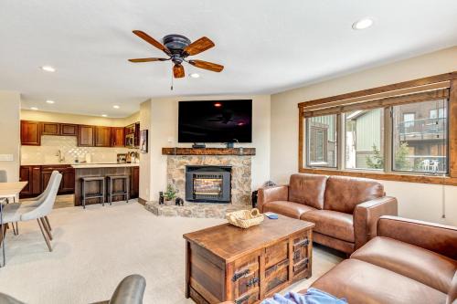 Warrior's Mark Apartment | Mountain View Easy - Woods Manor A201 by Great Western Lodging