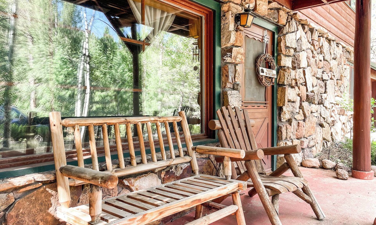 Cascade-Chipita Park Cabin | Mountainside Cabin Peaceful Near hiking trailsn